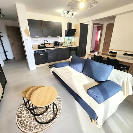Appartamento T3 Moderne Classé 3 étoiles Moderne à 2 Pas Du Centre Et Plages Morani-plage